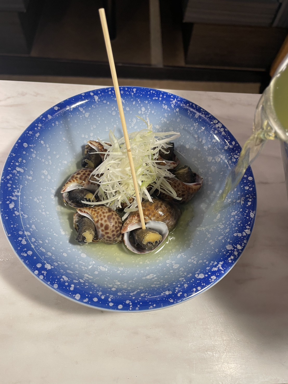 ばい貝の旨煮|東京駅 和食・焼きとり一鶏 東京駅の和食・焼きとり一鶏で提供するばい貝の旨煮