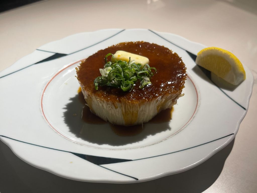 特大エノキステーキ|東京駅 和食・焼きとり一鶏 東京駅の和食・焼きとり一鶏で提供する特大エノキステーキ